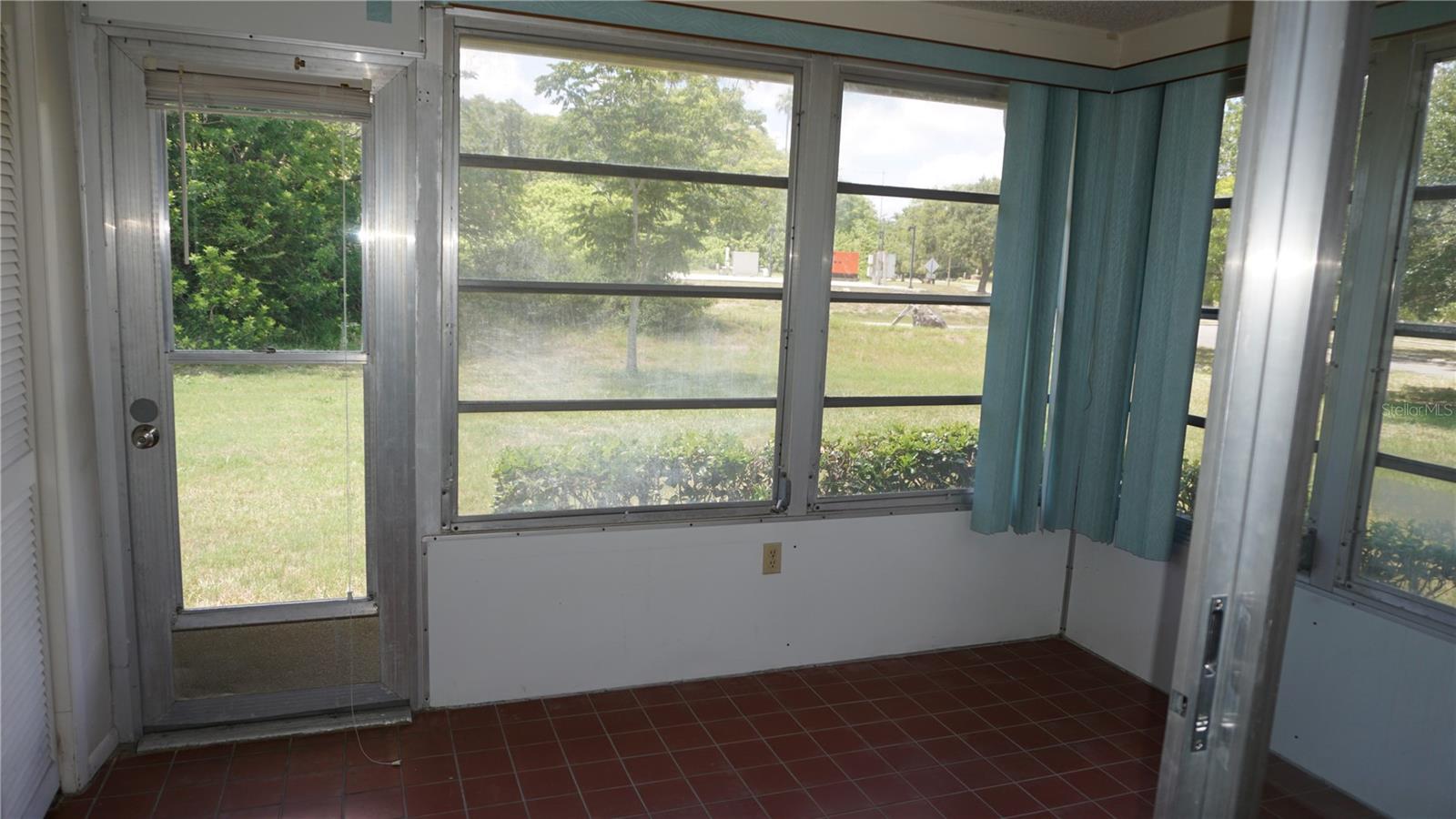 12543 Dearborn Dr Property Photo 12