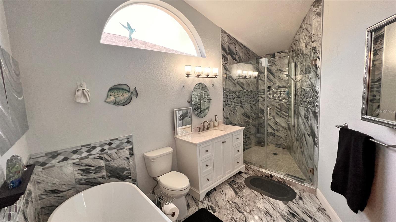 5556 Legend Hills Ln Property Photo 13