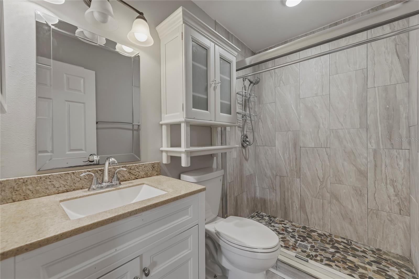 1203 Shady Pines Ln Property Photo 17