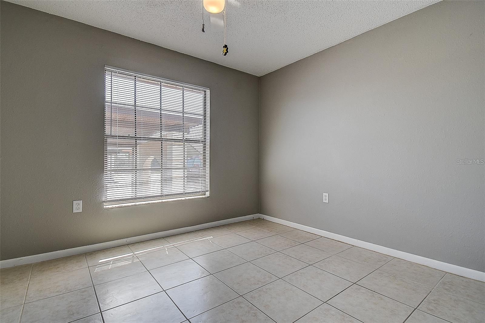 4752 Sunny Loop Property Photo 7