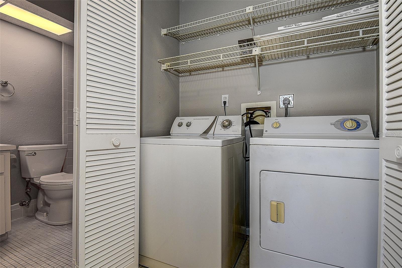 4752 Sunny Loop Property Photo 9
