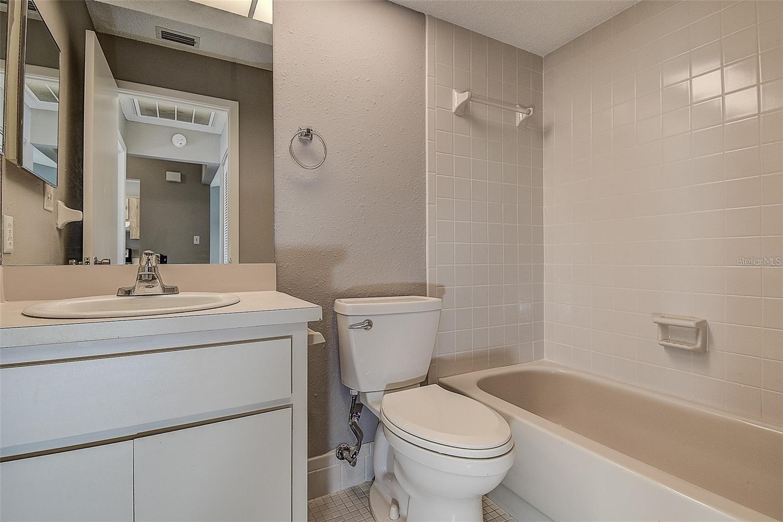 4752 Sunny Loop Property Photo 10