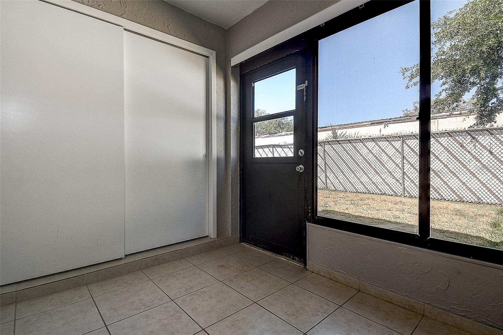 4752 Sunny Loop Property Photo 16