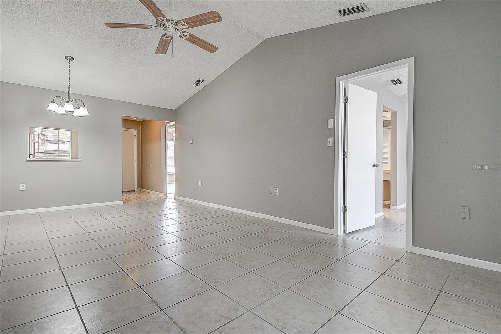 4752 Sunny Loop Property Photo 17