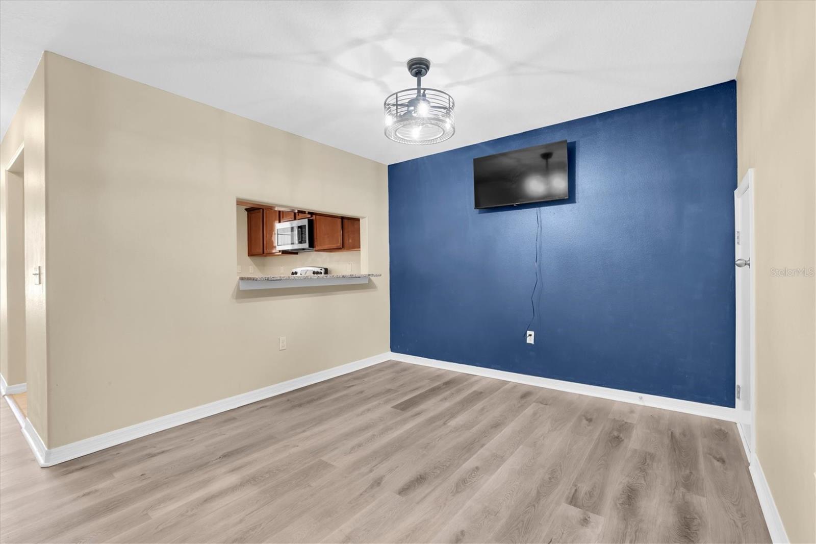 9782 Trumpet Vine Loop Property Photo 12