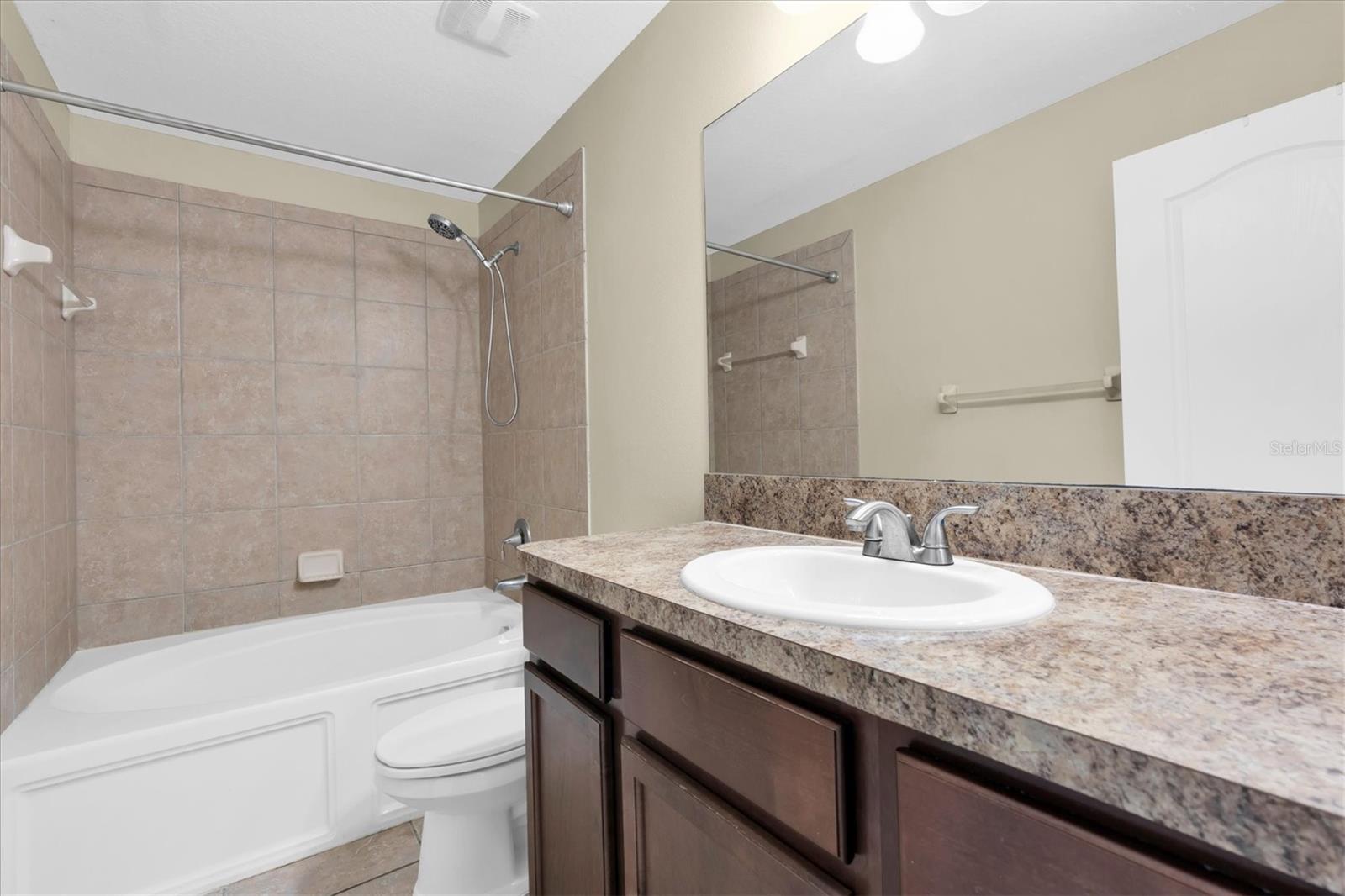 9782 Trumpet Vine Loop Property Photo 22