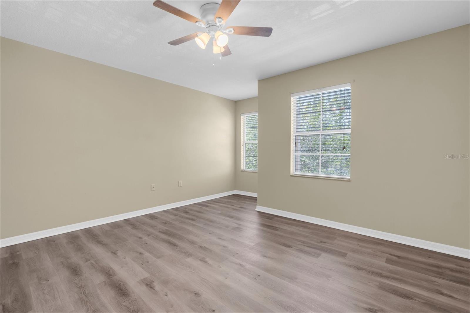 9782 Trumpet Vine Loop Property Photo 28