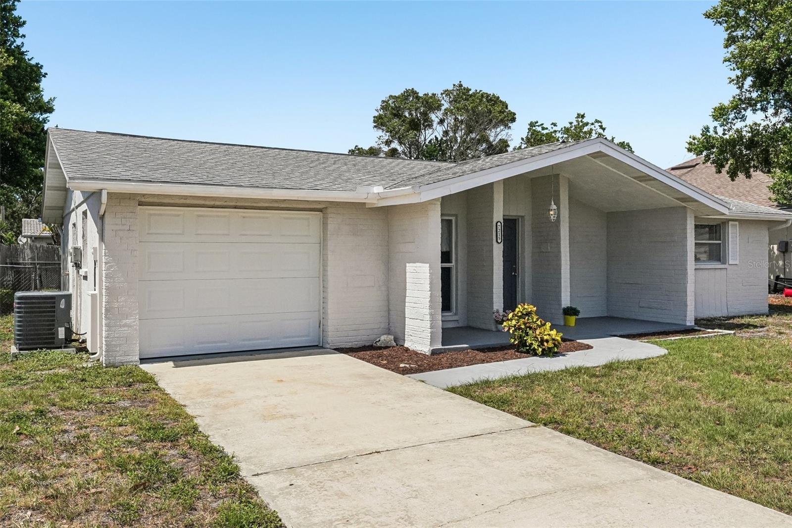 7215 Mayfield Dr Property Photo 2