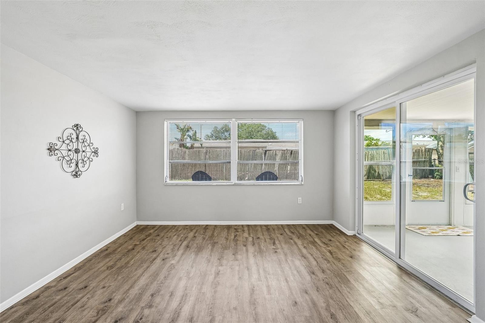 7215 Mayfield Dr Property Photo 10