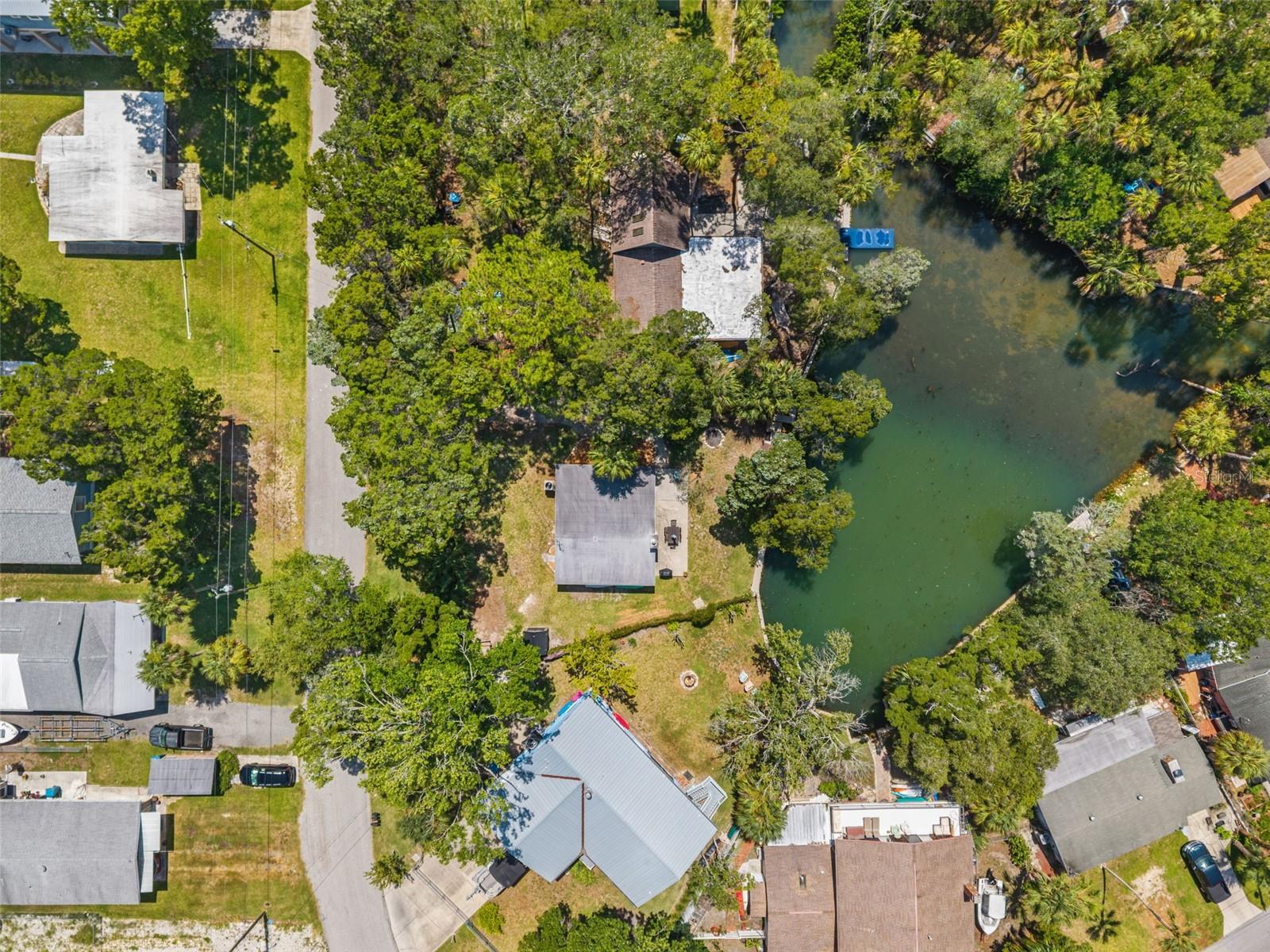 6053 Palm Creek Dr Property Photo 3