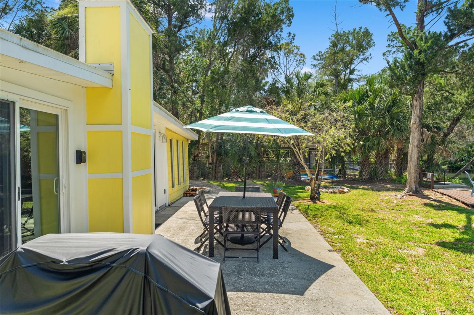 6053 Palm Creek Dr Property Photo 25