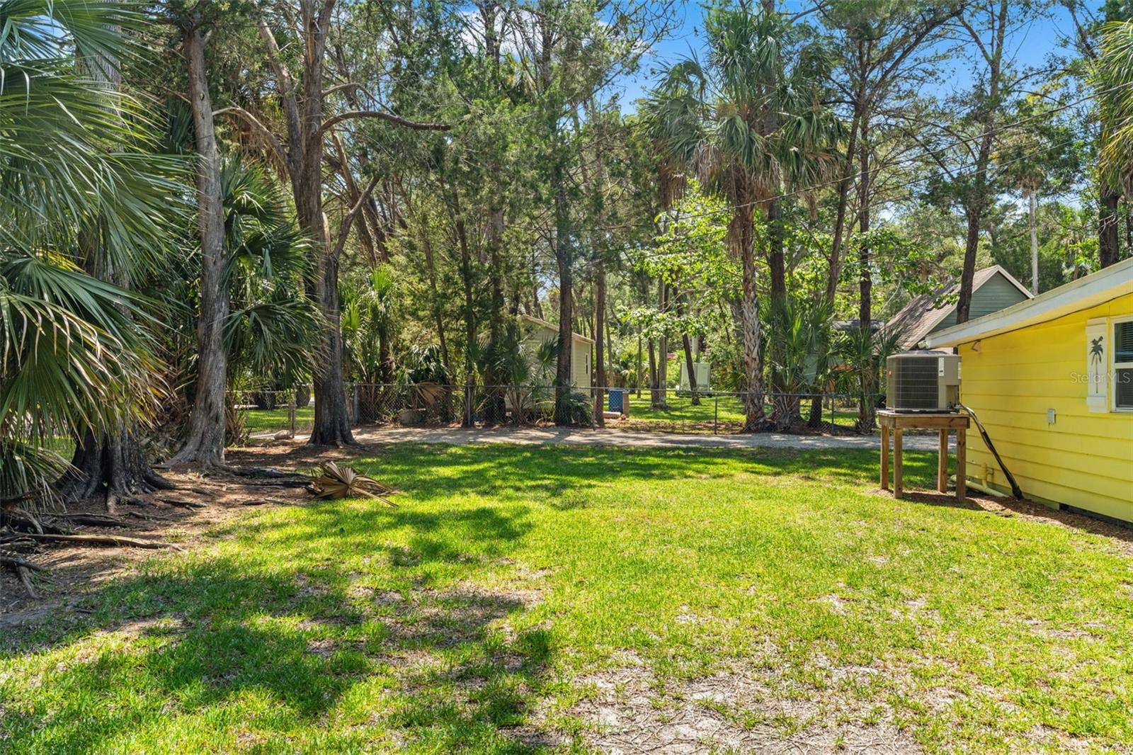 6053 Palm Creek Dr Property Photo 32