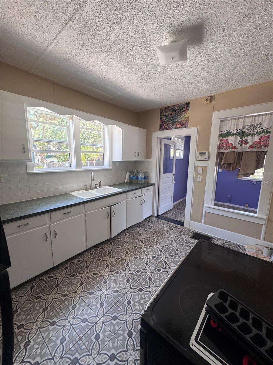 12 West Orange Property Photo 5