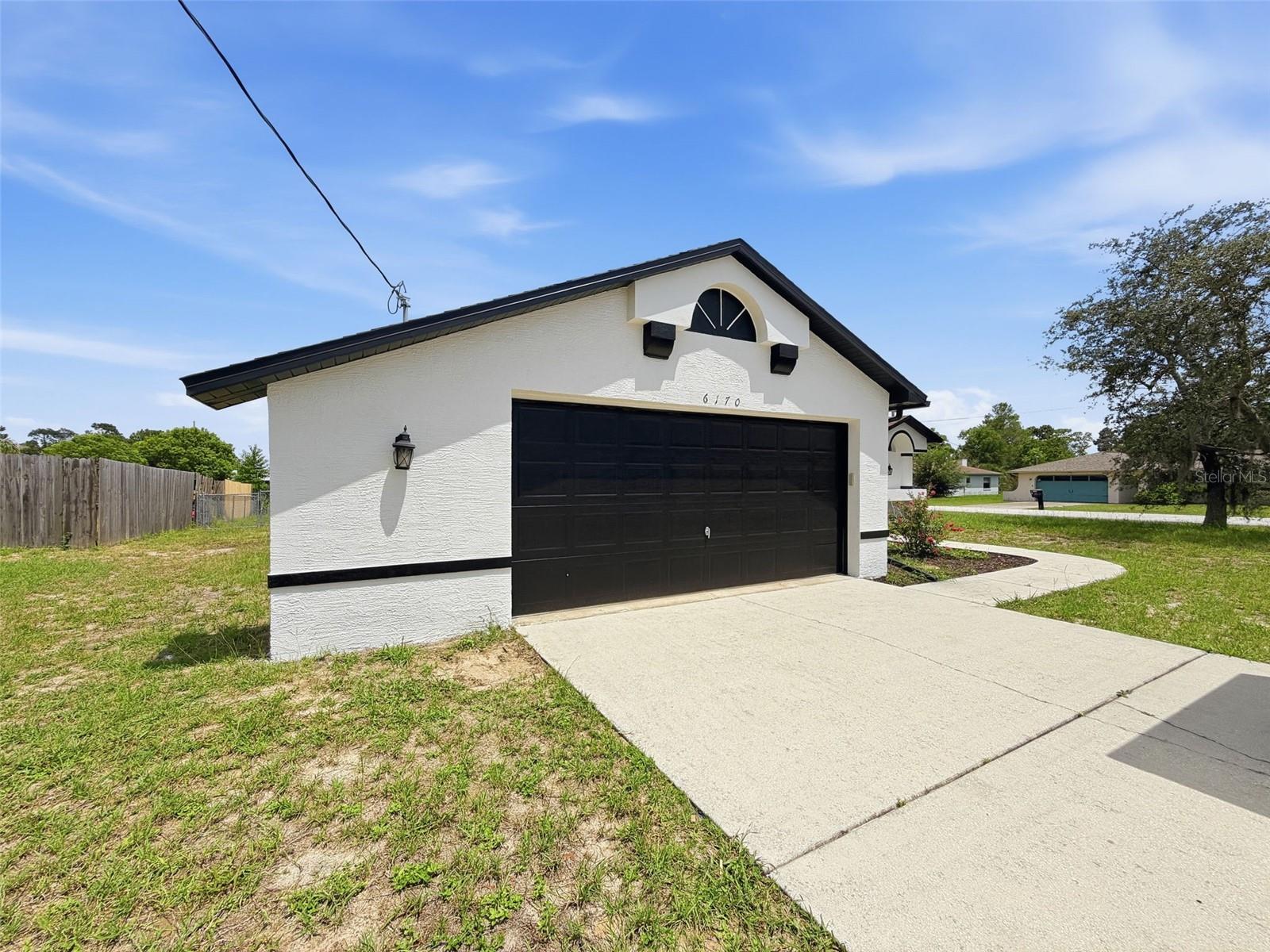 6170 Gainsboro Ave Property Photo 3