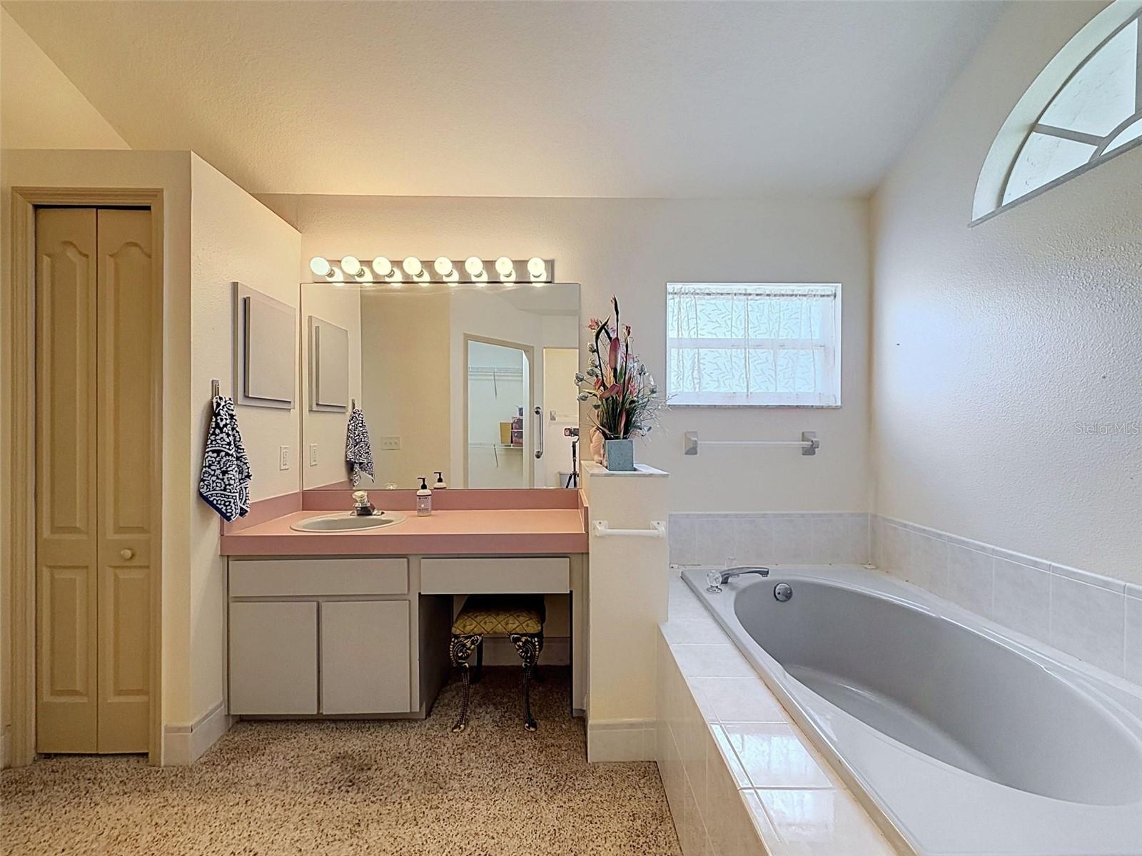6170 Gainsboro Ave Property Photo 30