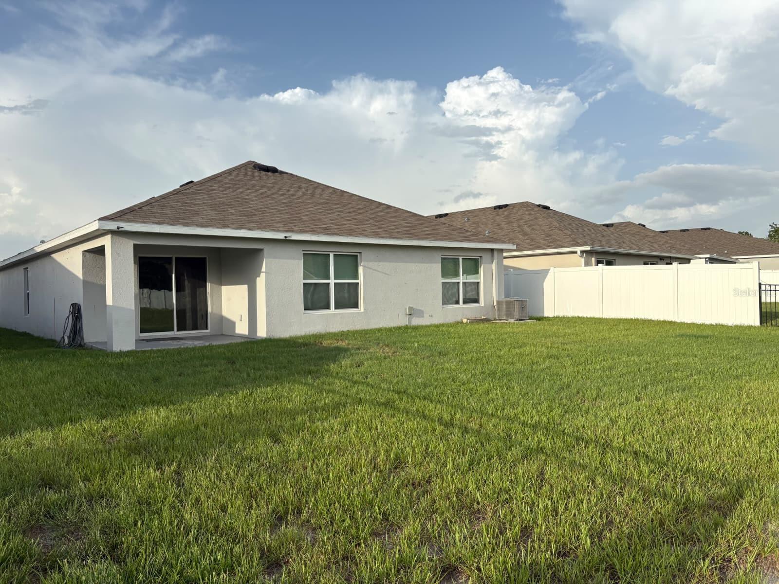 W7887017 Property Photo 2