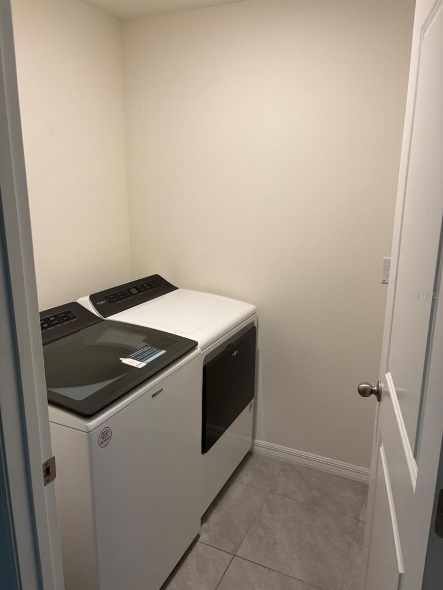 W7887017 Property Photo 11