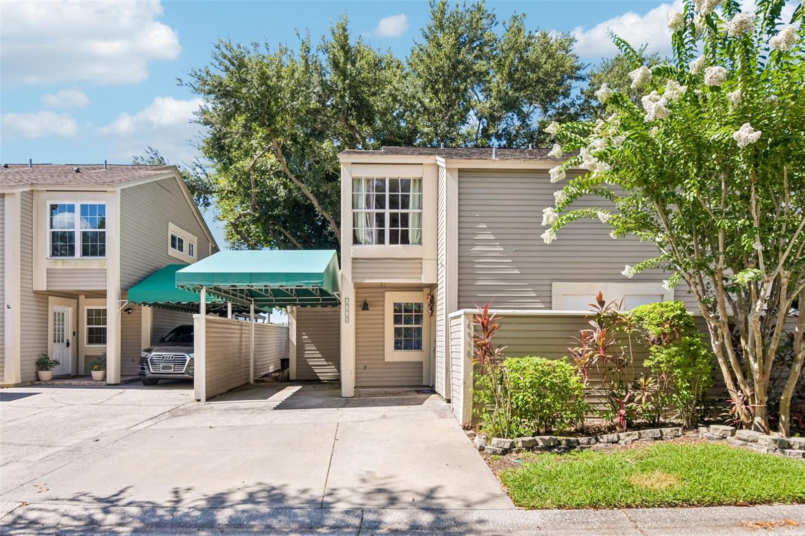 6910 Lake Place Ct Property Photo 4