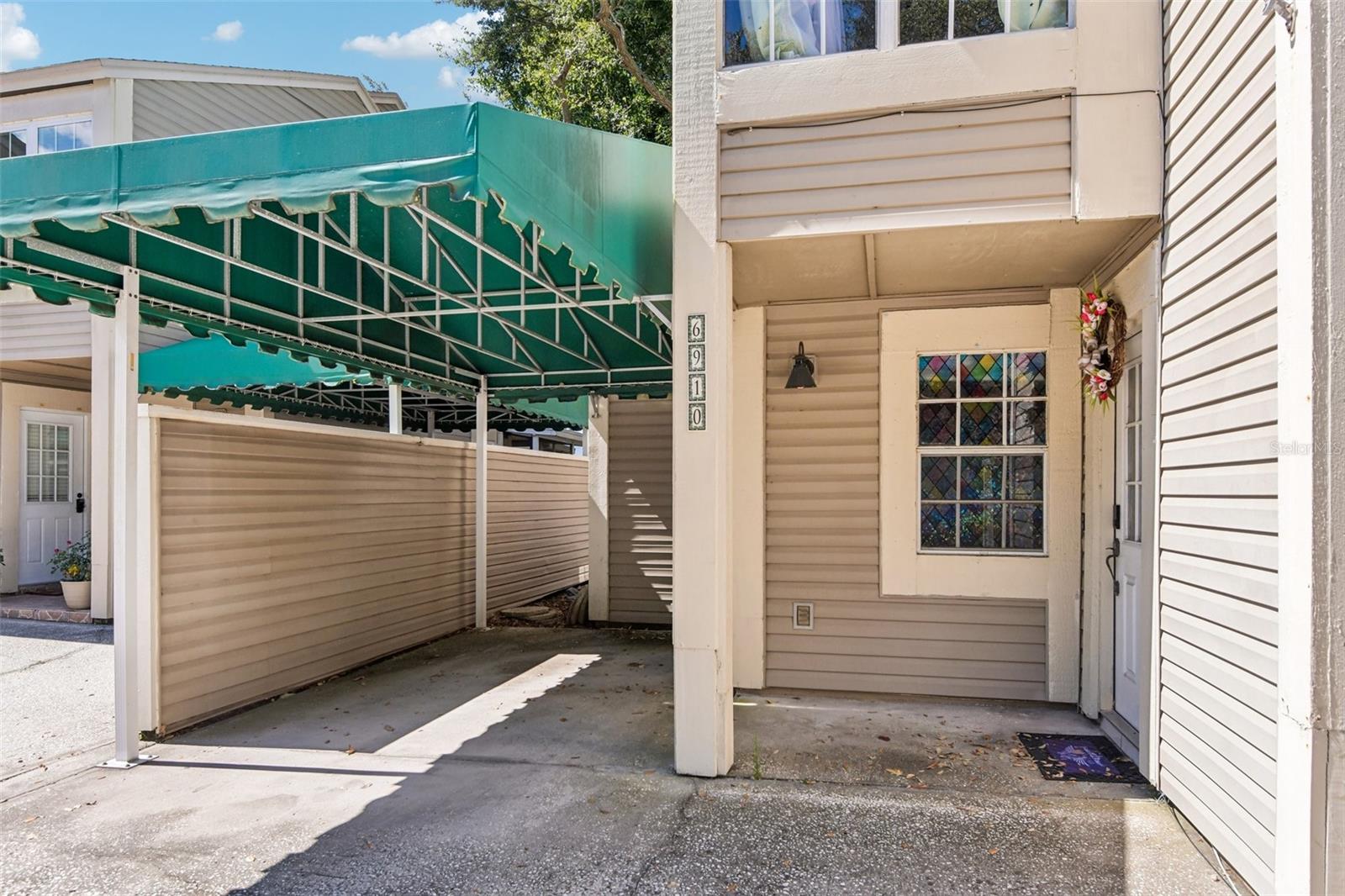 6910 Lake Place Ct Property Photo 5