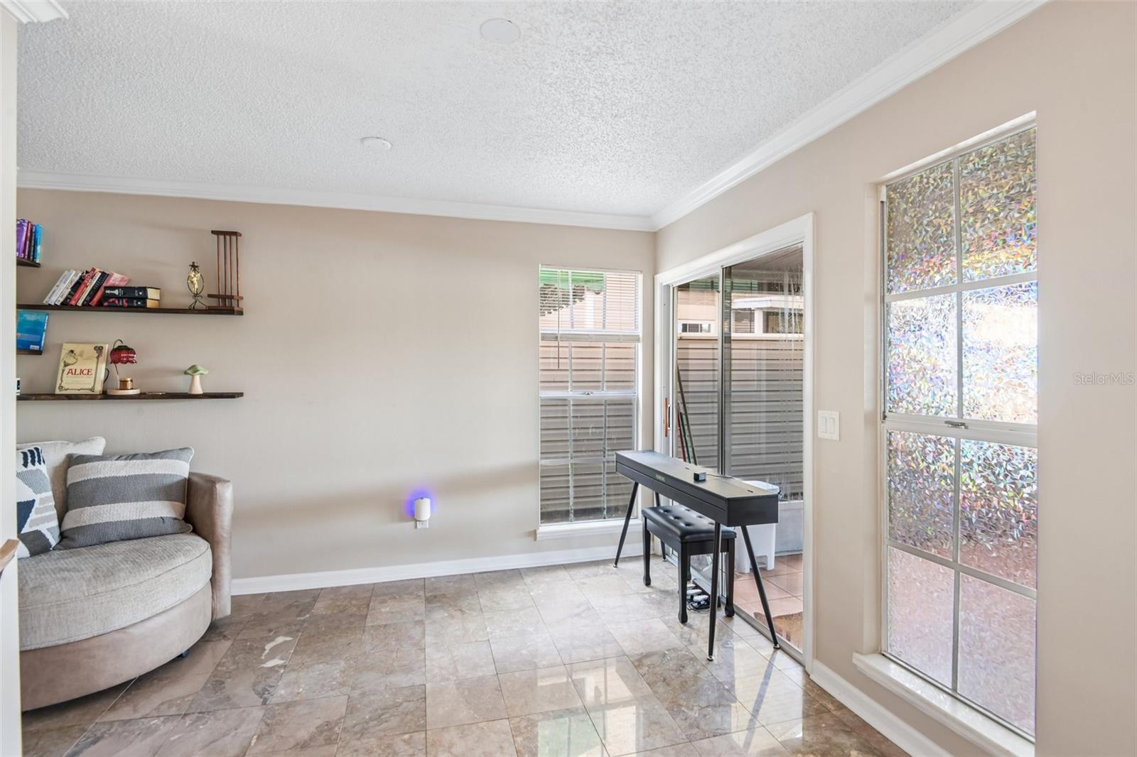 6910 Lake Place Ct Property Photo 10