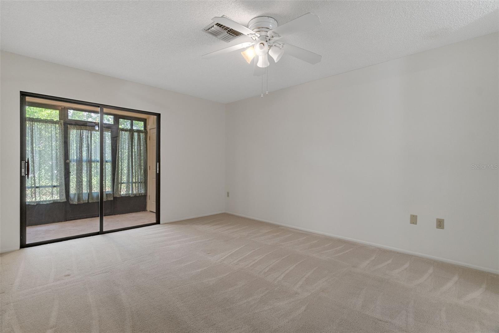 2102 Forester Way Property Photo 20