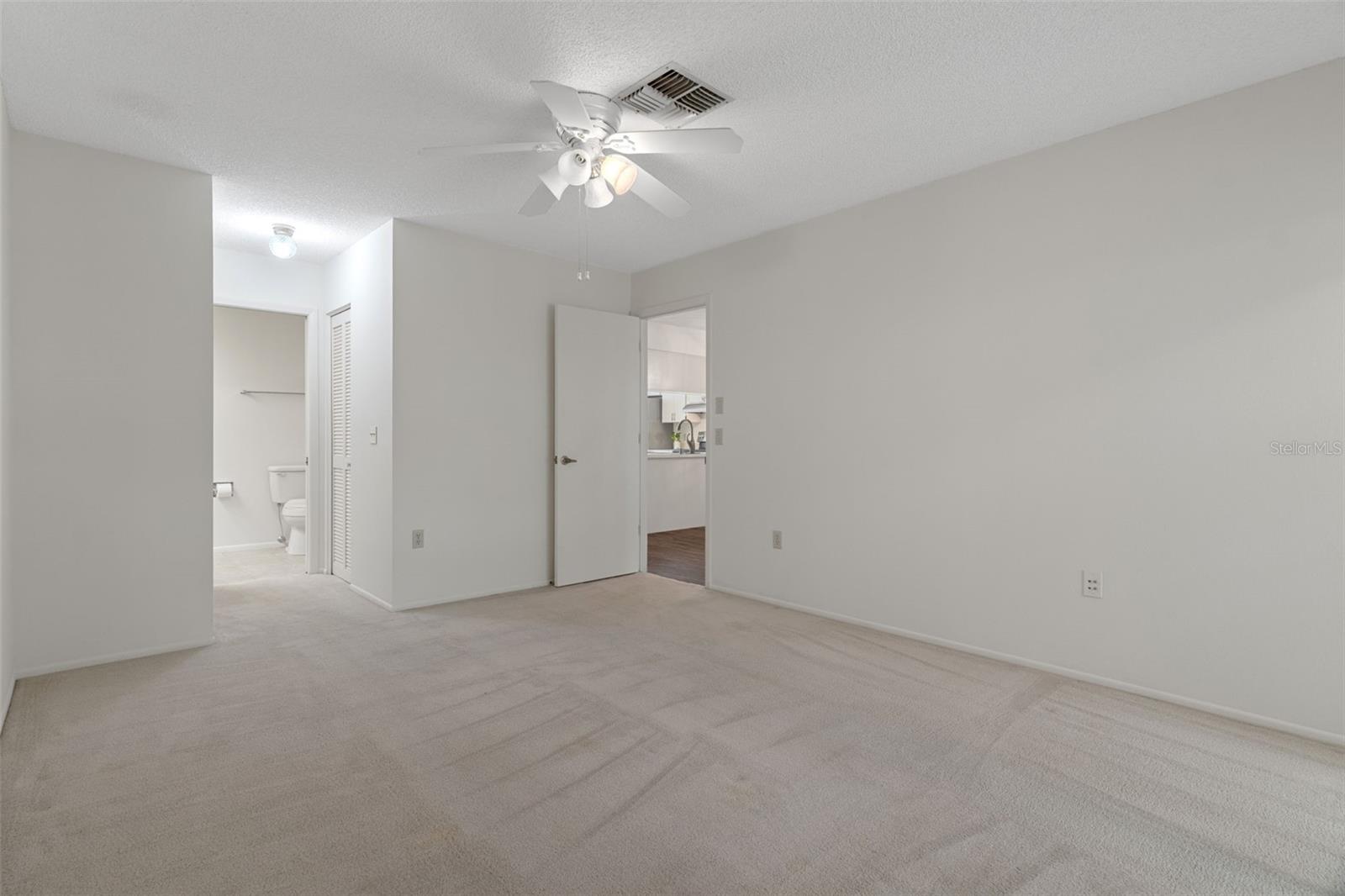 2102 Forester Way Property Photo 22