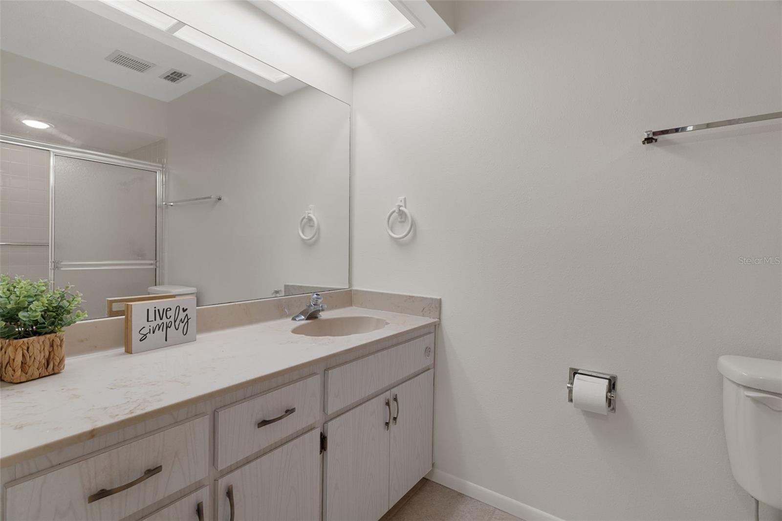 2102 Forester Way Property Photo 27