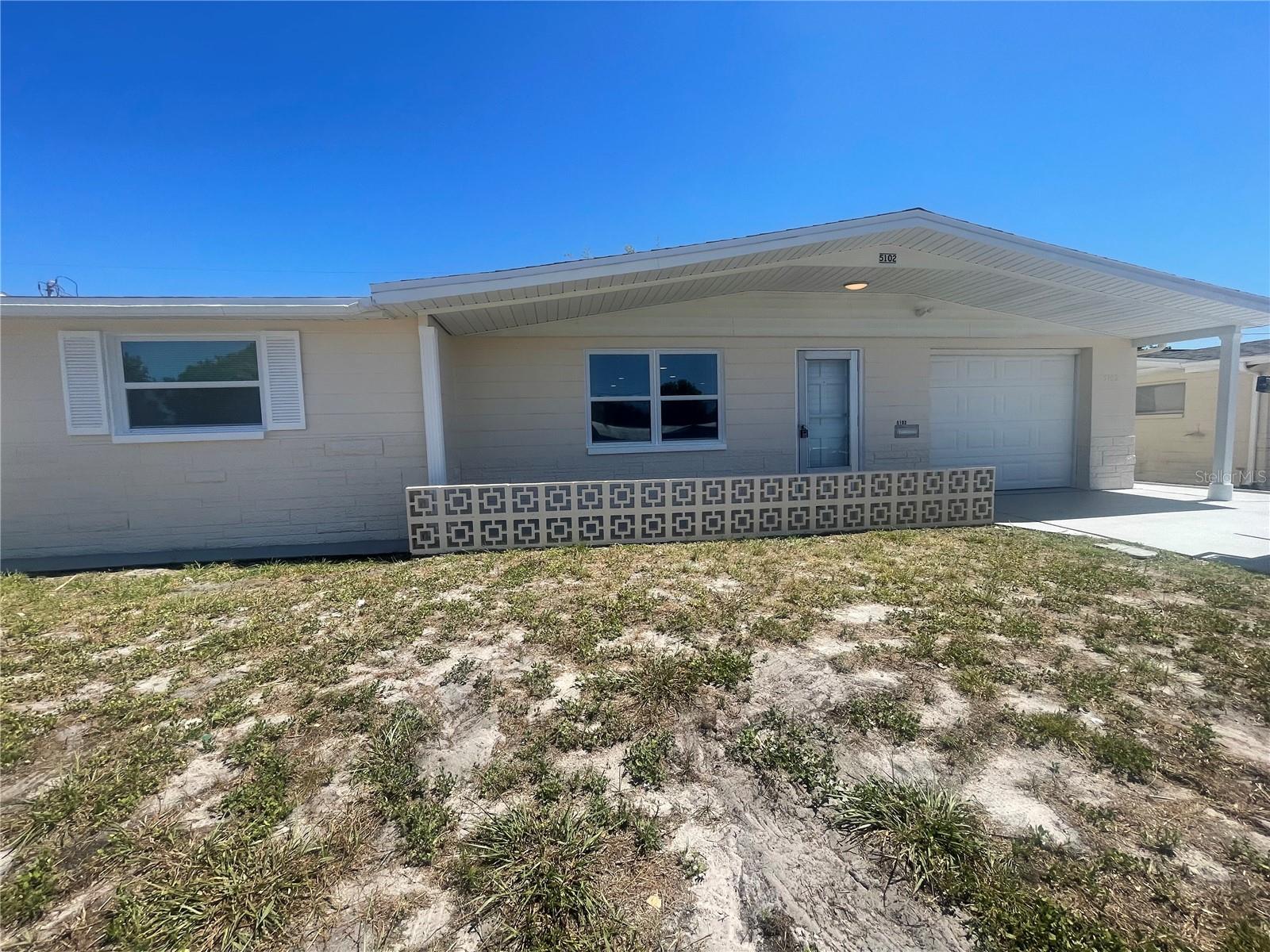 5102 Manor Dr Property Photo 1
