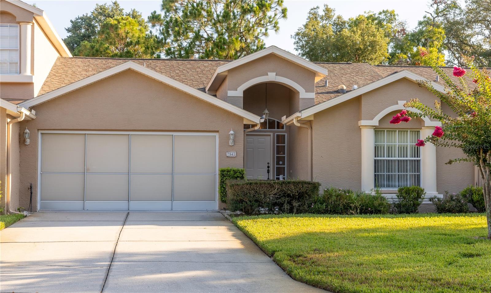 7541 MOORGATE CT Property Photo 1