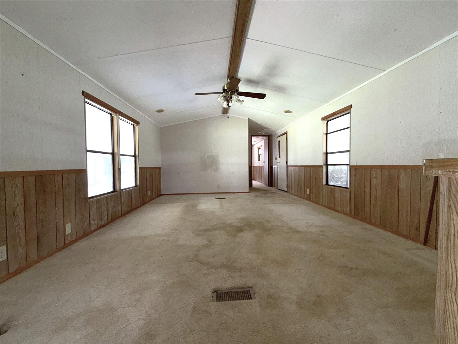 1355 N Reed Ter Property Photo 8