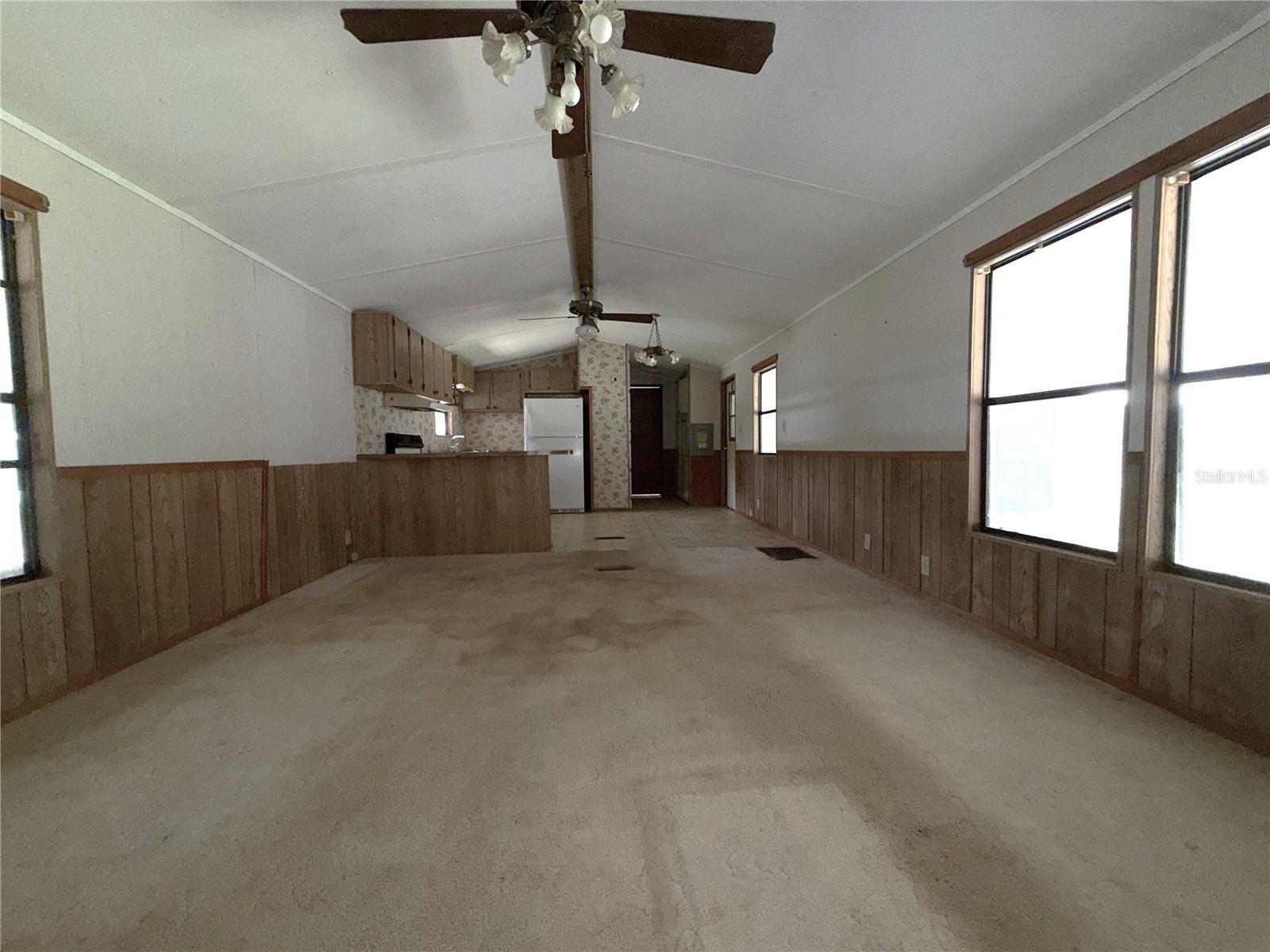 1355 N Reed Ter Property Photo 9