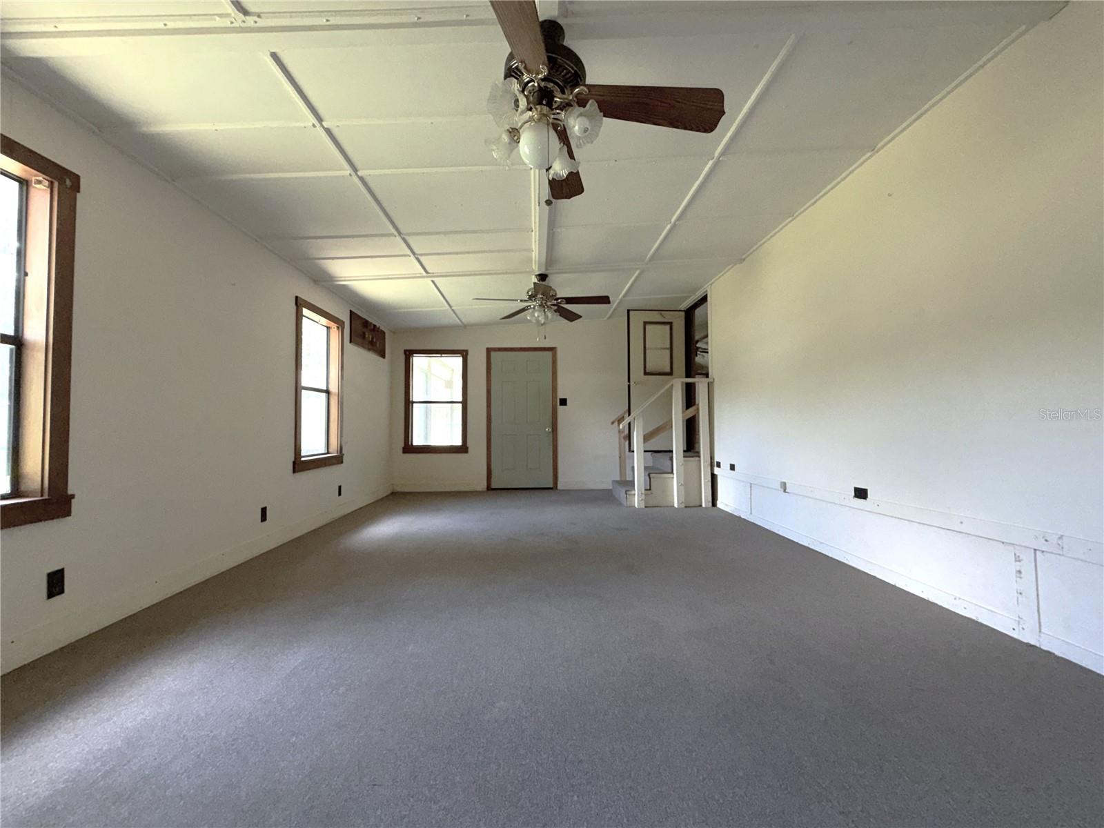 1355 N Reed Ter Property Photo 20