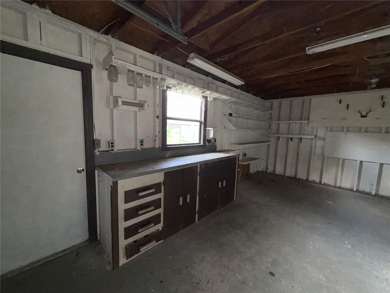 1355 N Reed Ter Property Photo 29