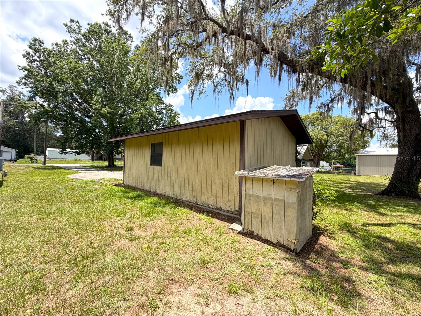 1355 N Reed Ter Property Photo 32