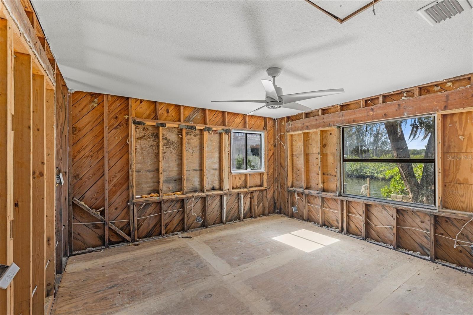 3016 Sunset Vista Dr Property Photo 27