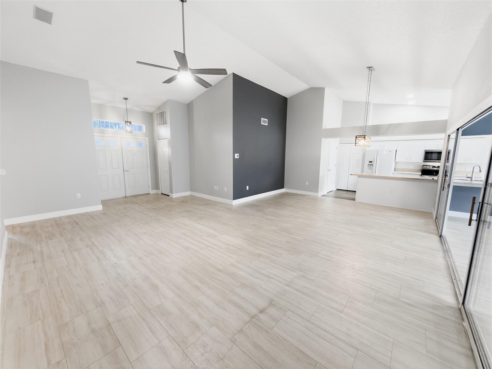 18730 Worthington Dr Property Photo 10