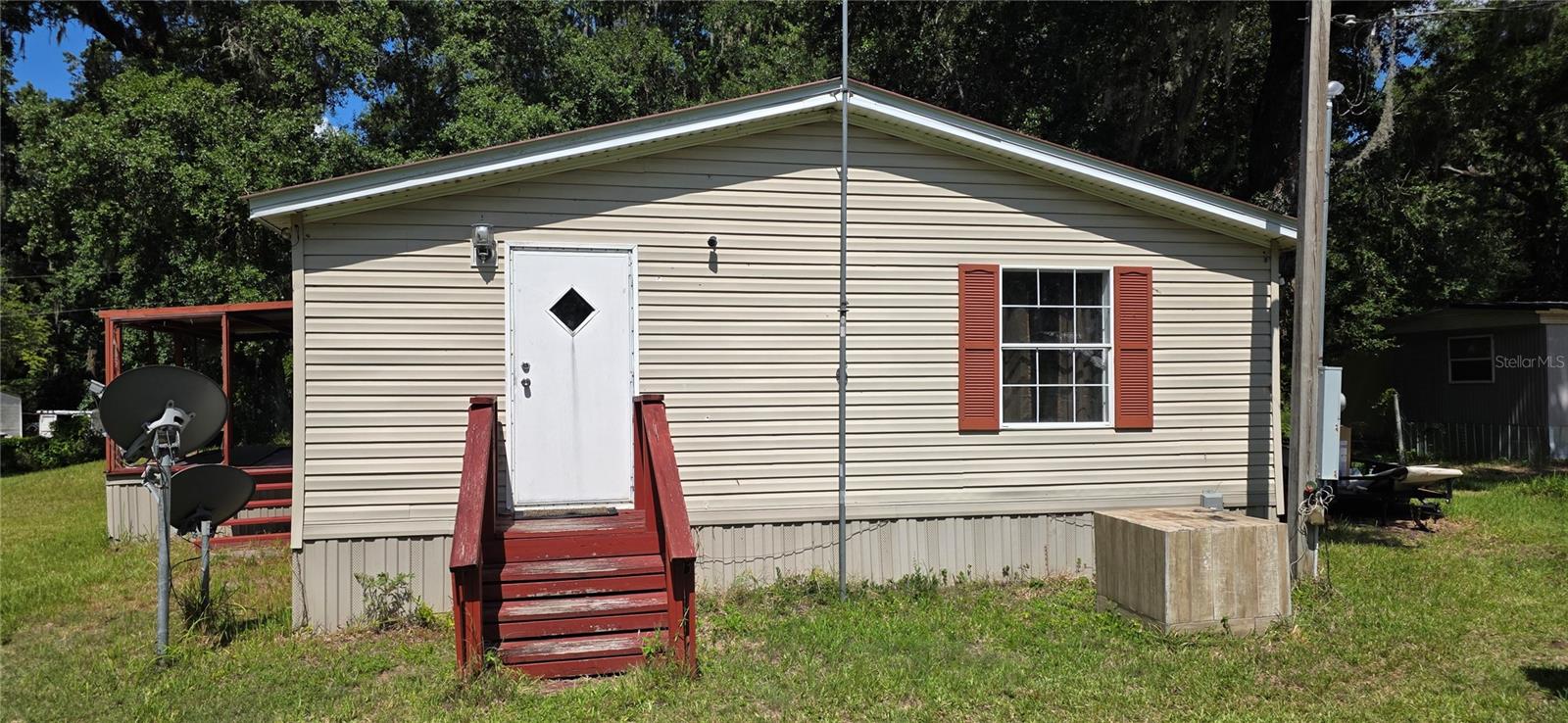 11736 Cr 675w Property Photo 4