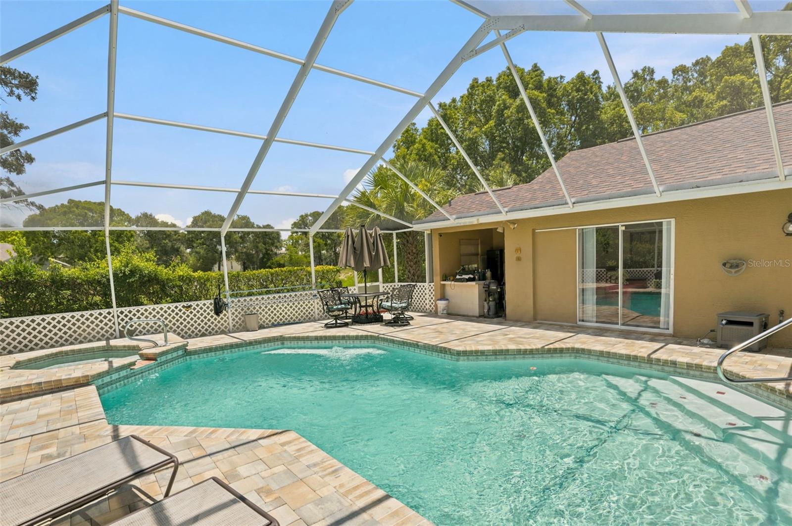 10296 Windsor Ct Property Photo 48