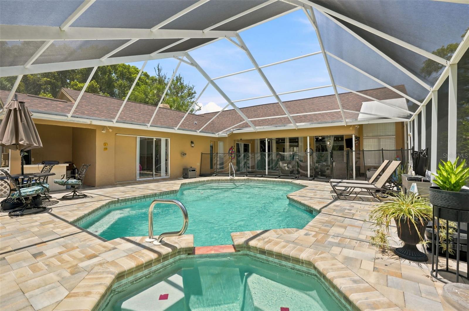 10296 Windsor Ct Property Photo 52