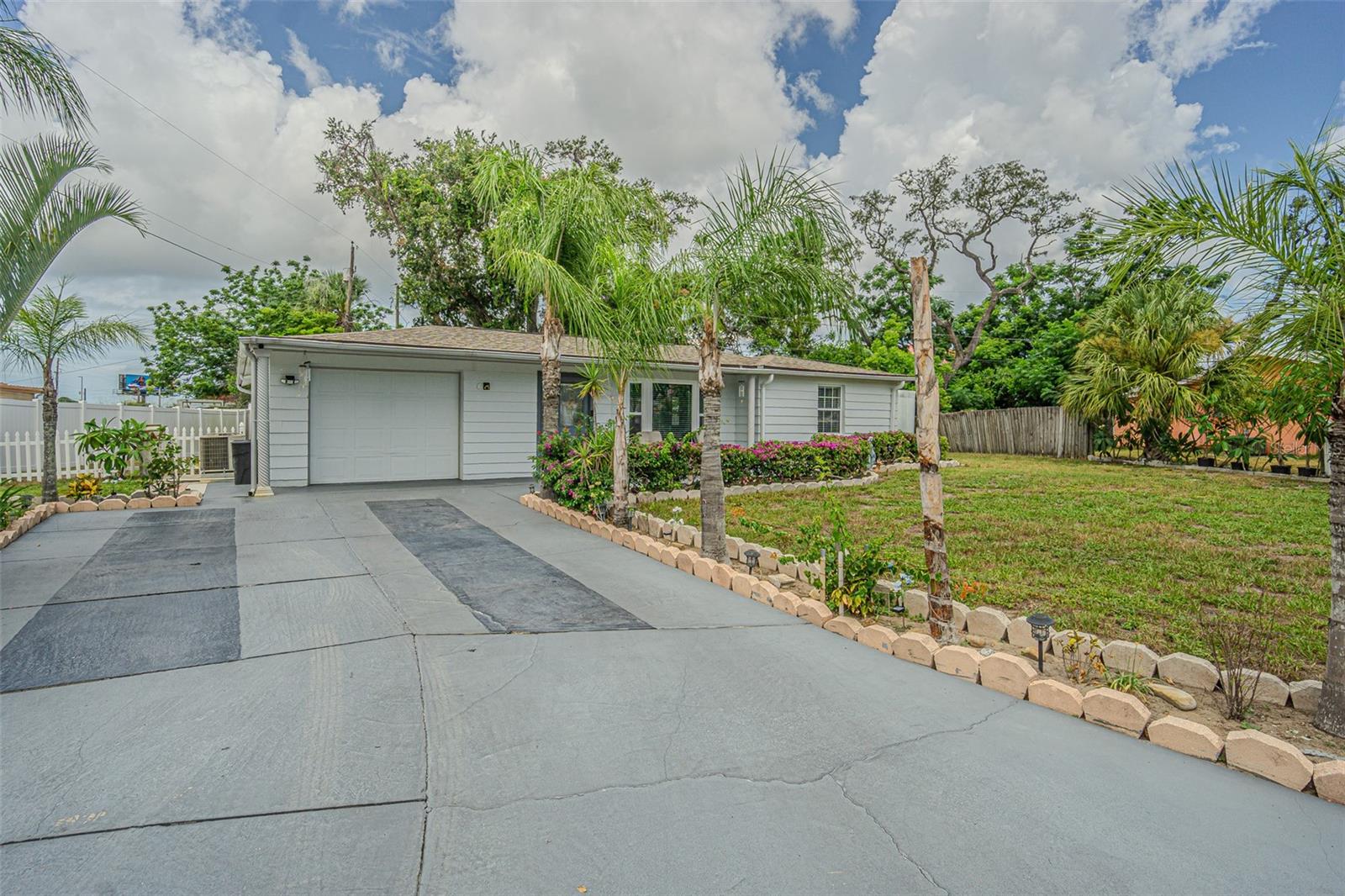 3731 Latimer St Property Photo 2