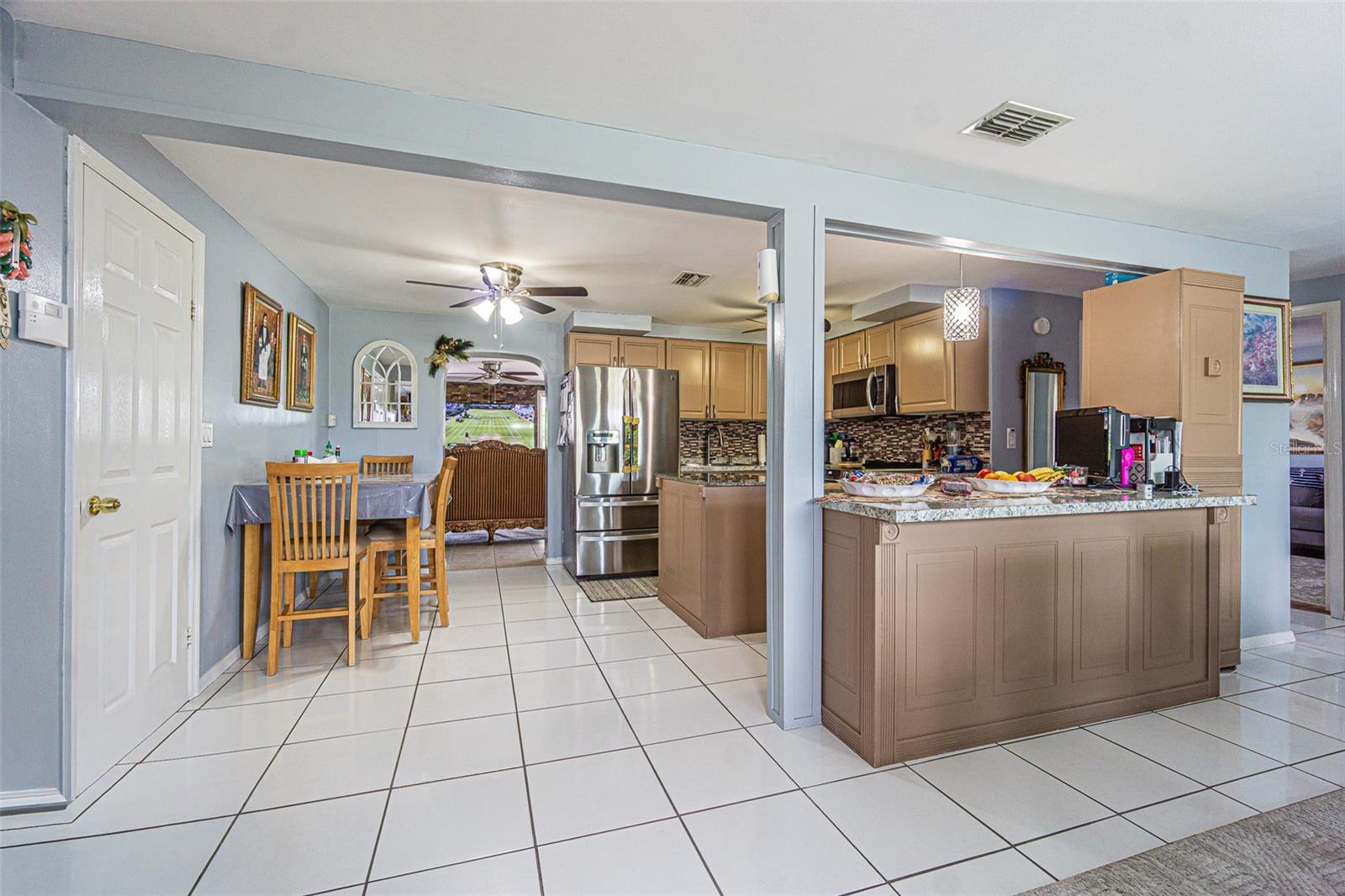 3731 Latimer St Property Photo 6