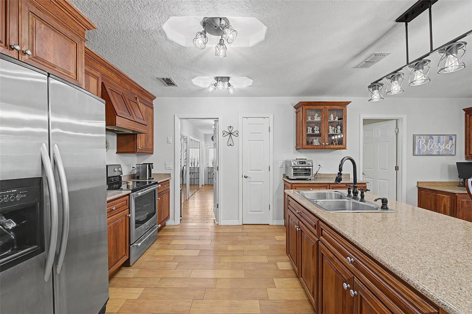 6325 Se Sarah Ln Property Photo 12