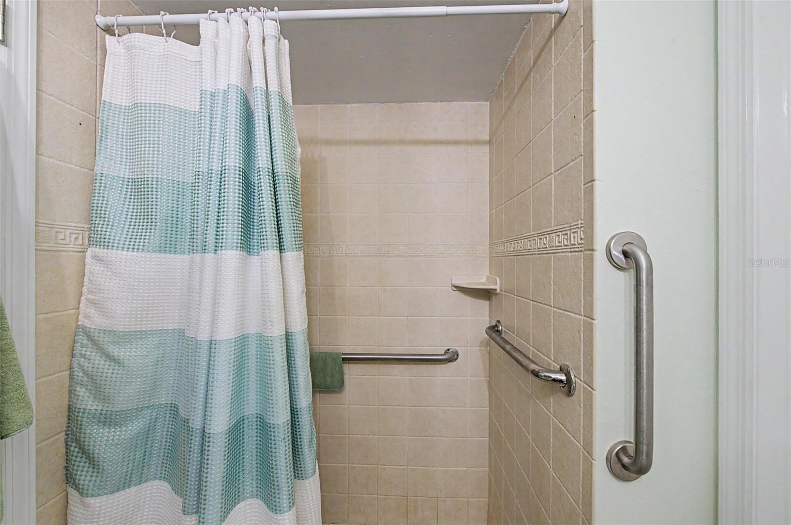 6325 Se Sarah Ln Property Photo 24