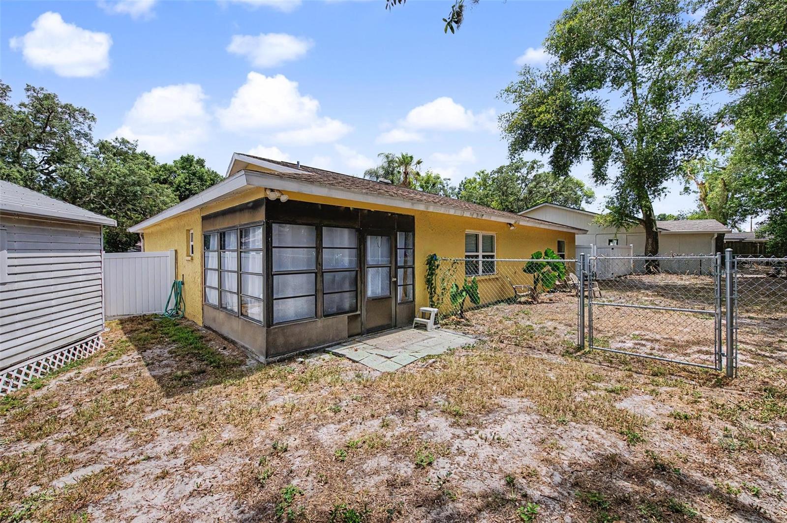 6325 Se Sarah Ln Property Photo 31