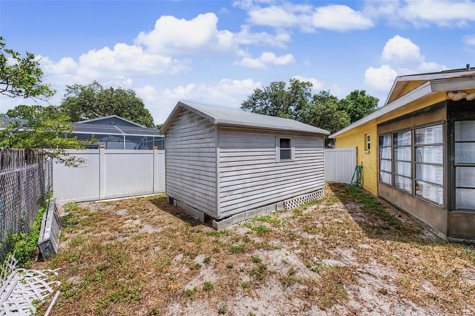 6325 Se Sarah Ln Property Photo 32
