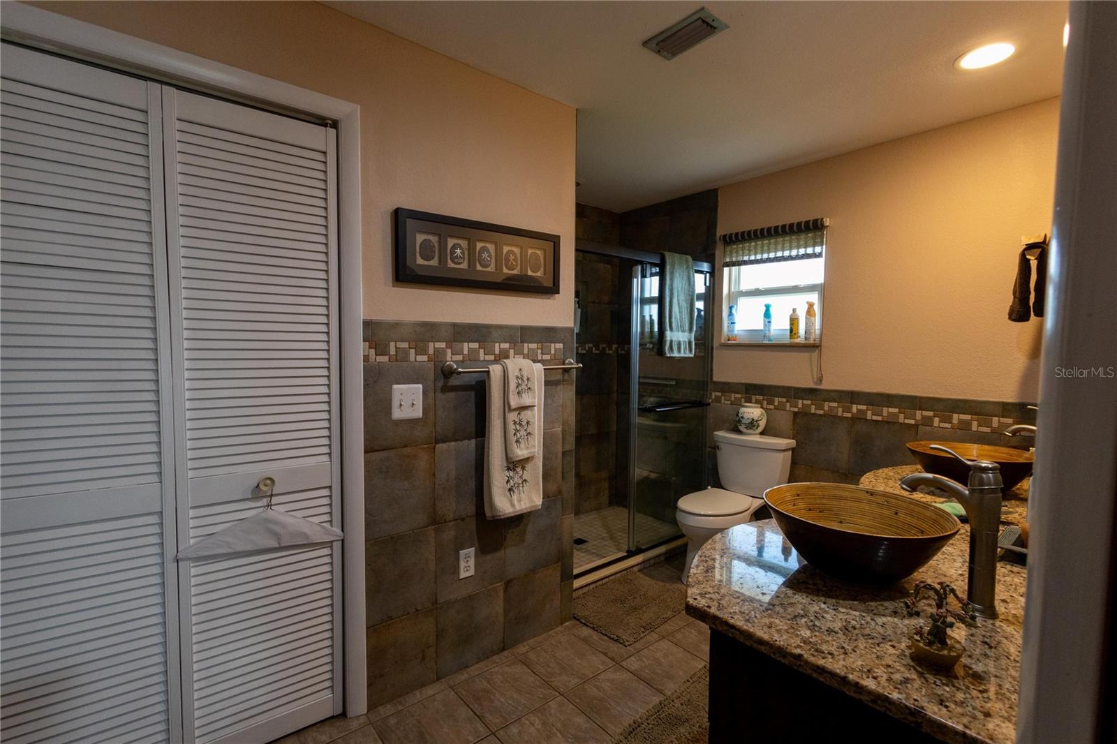 268 Eastpoint Ct Property Photo 18