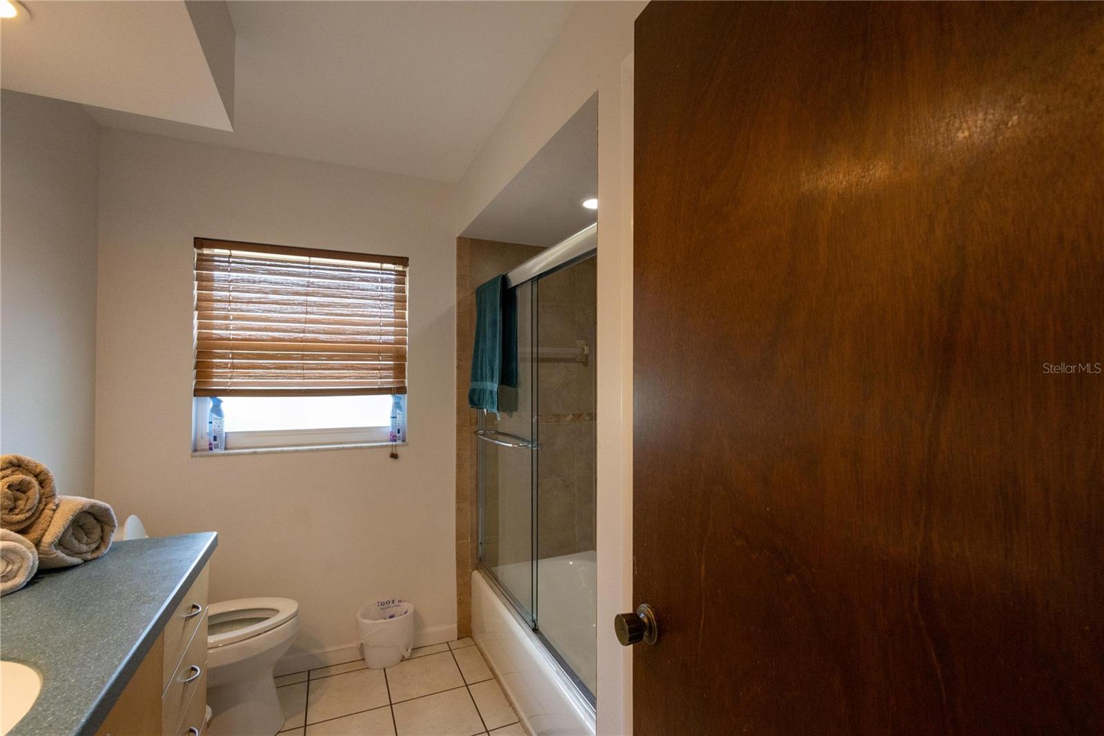 268 Eastpoint Ct Property Photo 28
