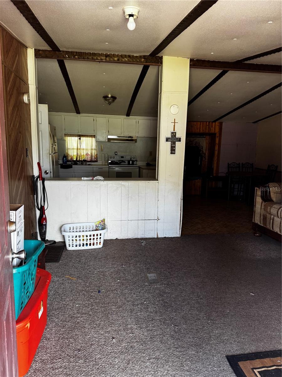 373 Ronald St Property Photo 5