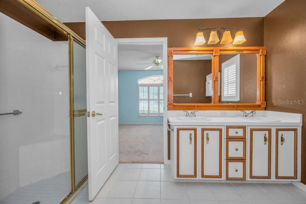 1253 Eveningside Ct Property Photo 28