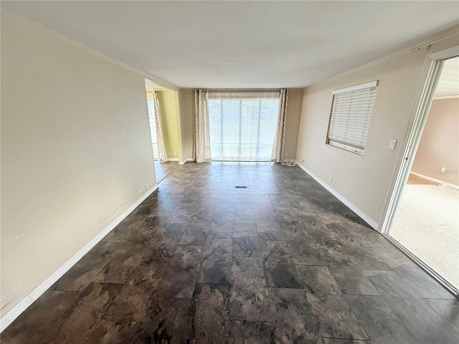 14224 Sandhurst St Property Photo 9